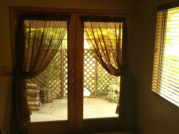 4th image of 14212 S Shoreview Dr
