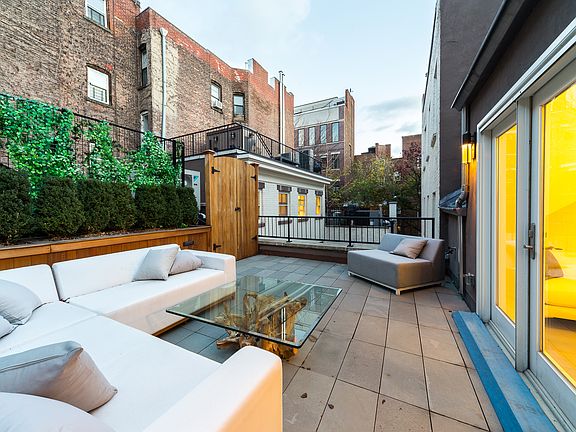 3rd image of 86 Bedford St