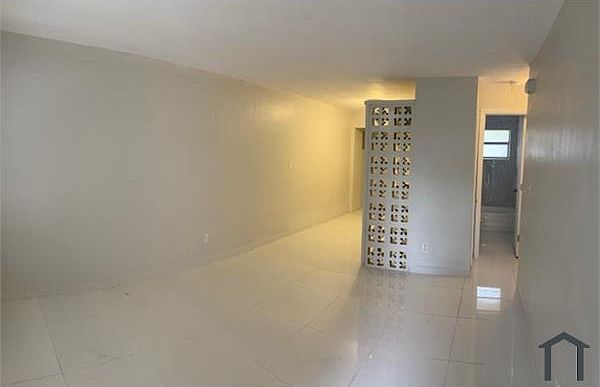 2nd image of 721 NW 4th Ave #1