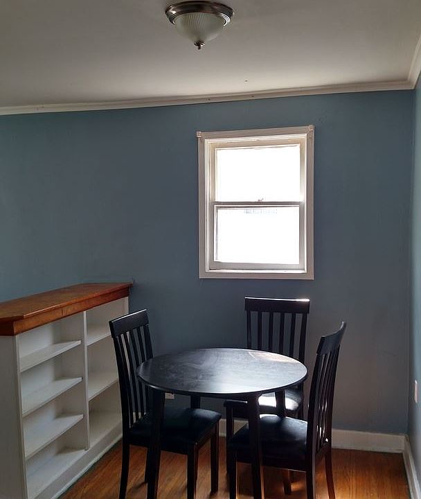 2nd image of 34 Fairfield Ave