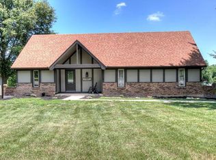 18008 NE 92nd St, Liberty, MO 64068