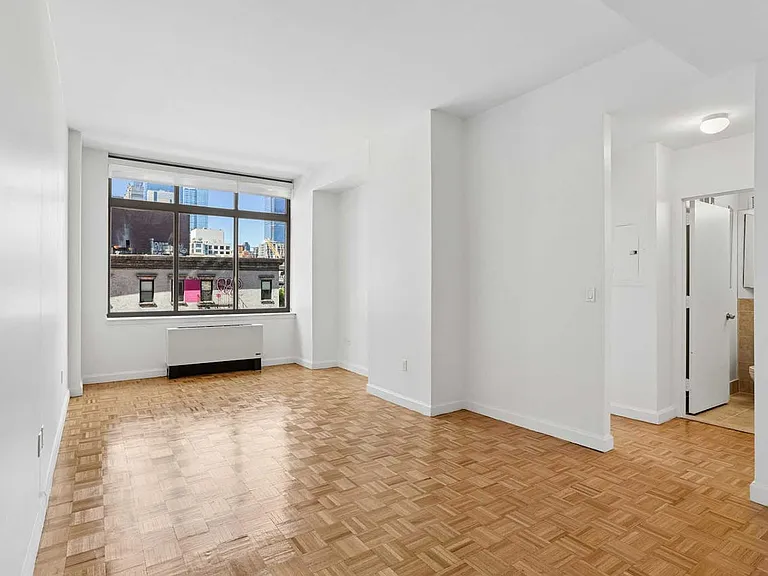 360 W 43rd St #S4D — Photo 1