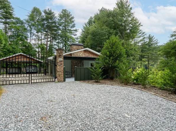 60 Owen Mountain Road, Glenville, NC 28736