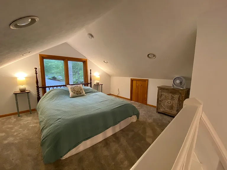 Loft / Non Conforming 3rd Bedroom