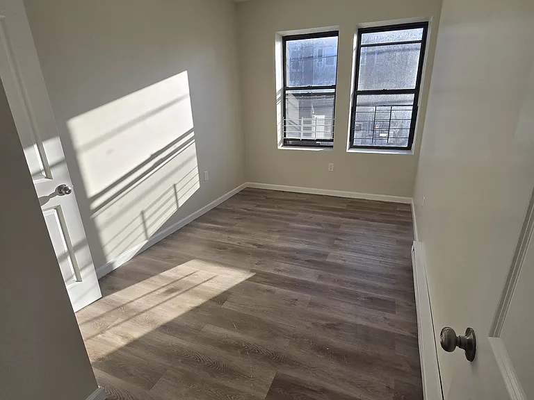 383 Avon Ave #R2 — Photo 6