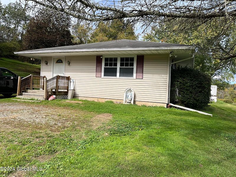 4th image of 105 Pine Valley Road
