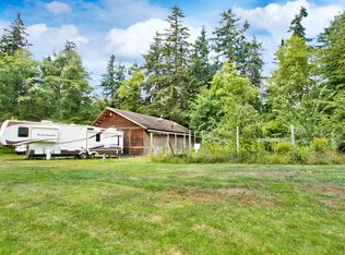 6848 Holst Rd, Clinton, WA 98236