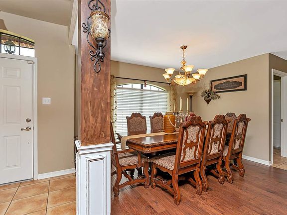 4th image of 236 Southfield Ln