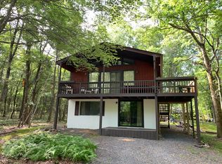 16 Lucretius Trl, Albrightsville, PA 18210