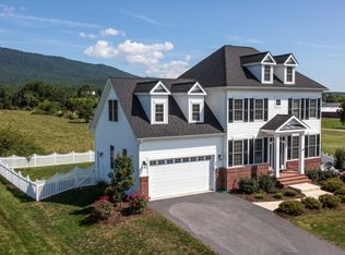 581 Skyrock Ct, Mcgaheysville, VA 22840