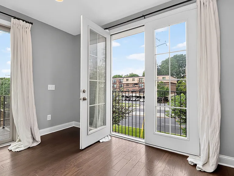 1105 Towns Hill Way — Photo 14