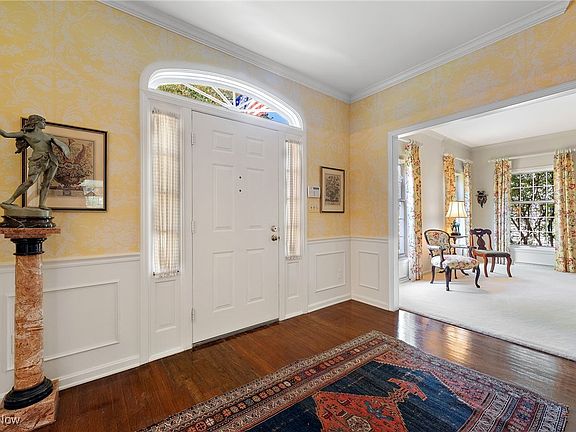 4th image of 338 Simon Rd