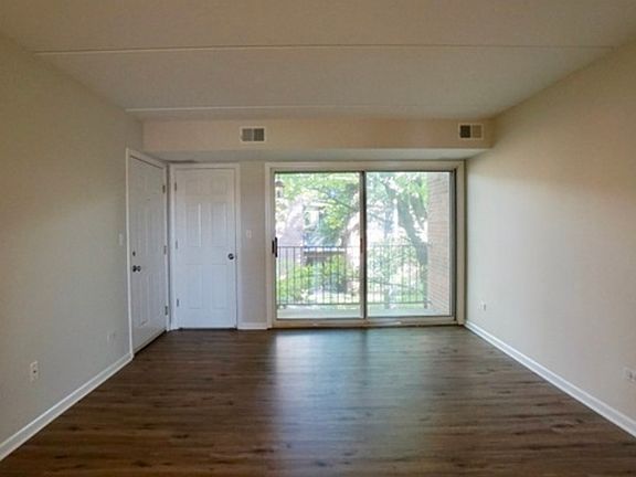 3rd image of 7855 N Caldwell Ave Unit 211