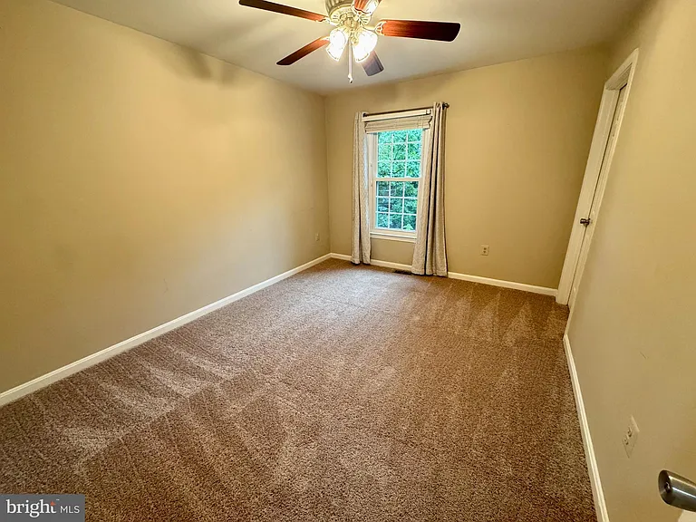 1017 Spain Dr — Photo 26