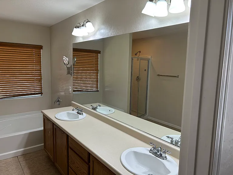 11908 Orense Dr — Photo 13