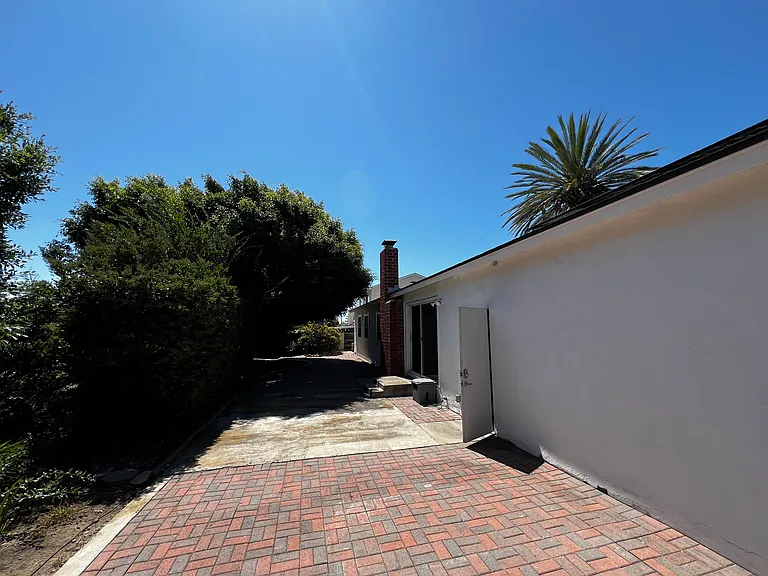 2145 Seagull Ln — Photo 36