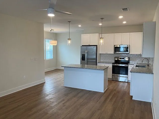 820 Nixon St #820NIXONB — Photo 3
