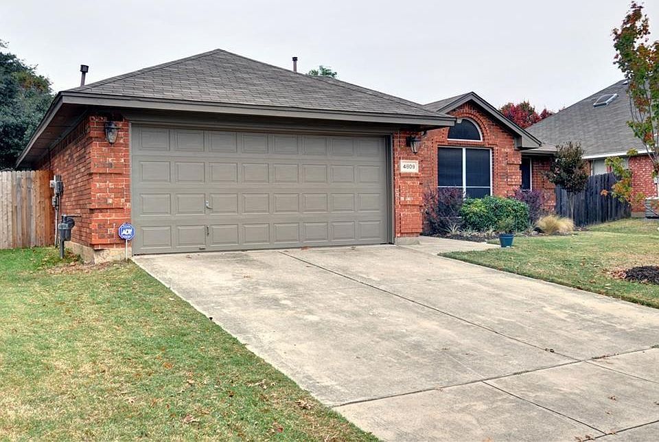 1st image of 4809 Barberry Dr