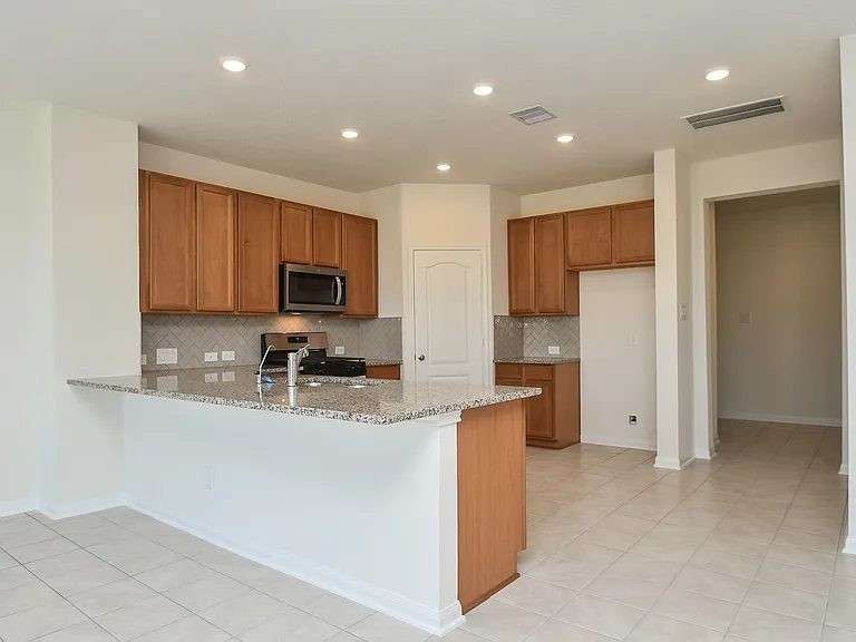 8138 Leisure Point Dr — Photo 12