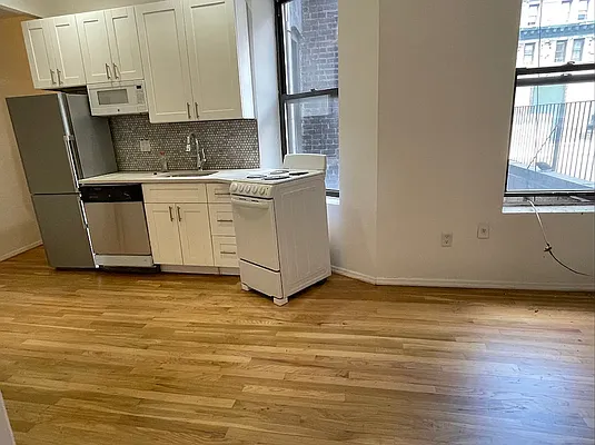 Rented by J PRESTON AND ASSOCIATES INC | media 11