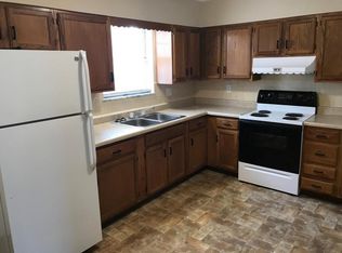 303 Walker St #C, Nitro, WV 25143