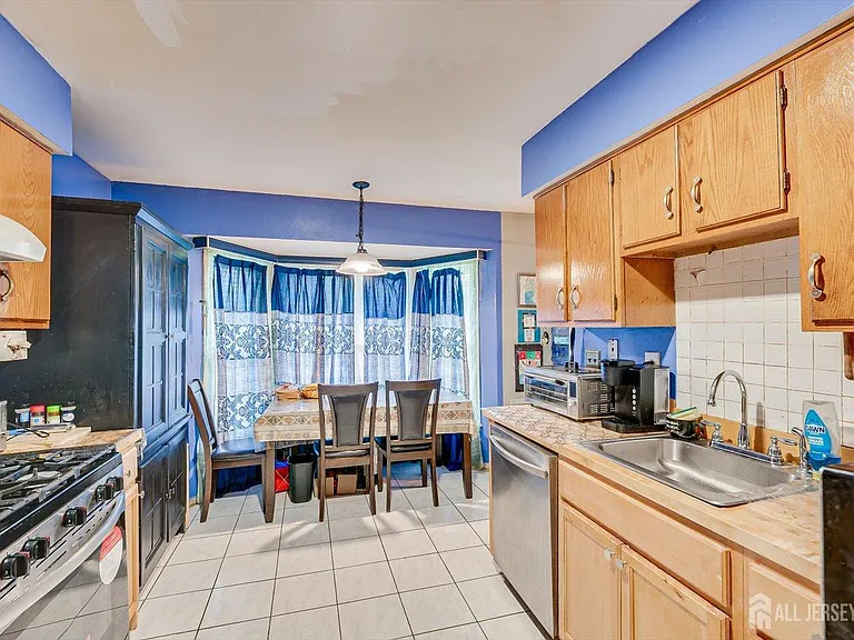 7 Buttonwood Dr — Photo 11