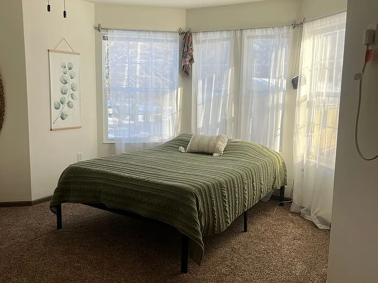 Pine Ridge Apartments — Photo 6
