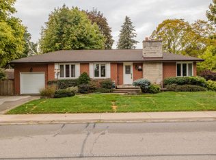 724 George St, Burlington, ON L7R2W2