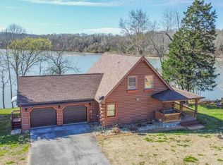644 Emory River Rd, Harriman, TN 37748