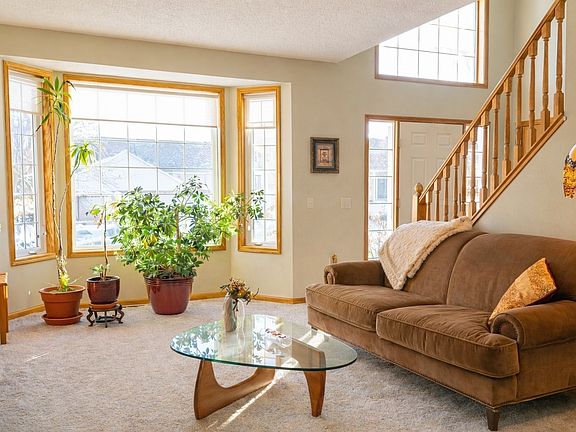 2nd image of 1405 Overlook Ct