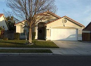 2nd image of 925 Avenida Real Dr