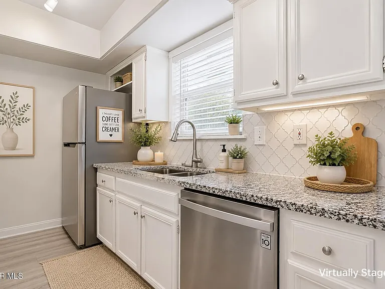 6700 Escondido Dr #G9 — Photo 11