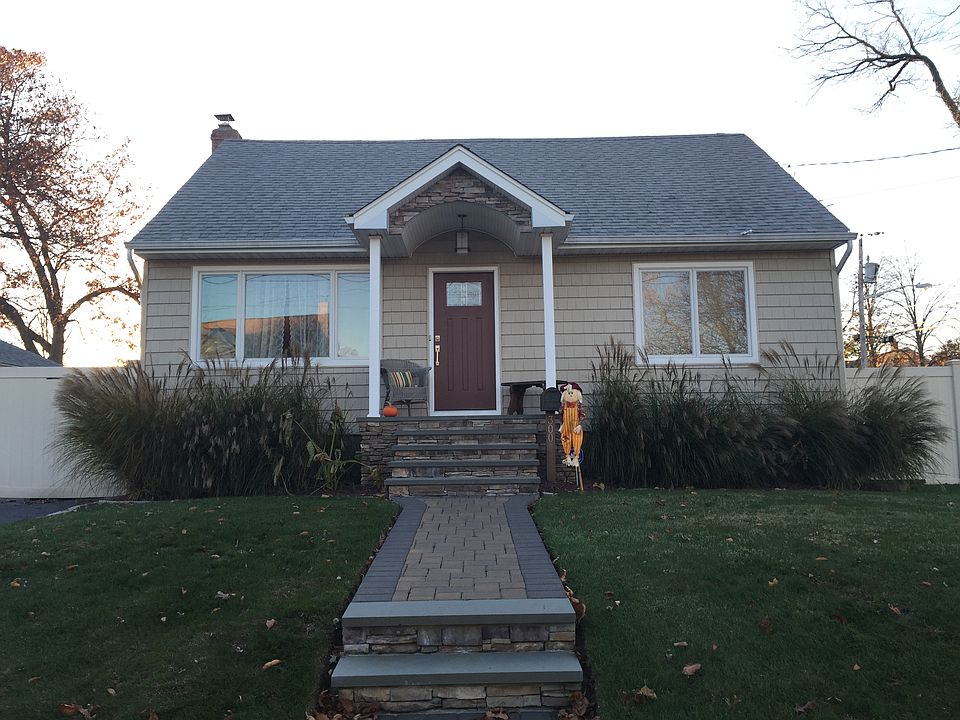 1st image of 300 Argyle Pl