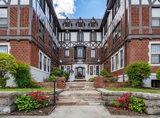701 W Locust St APT 34, Johnson City, TN 37604