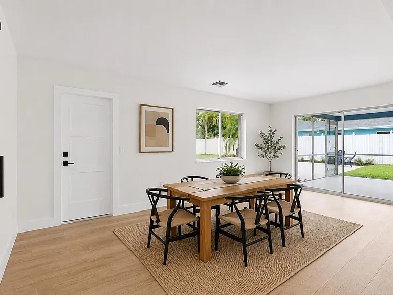 3905 Flag Dr — Photo 16