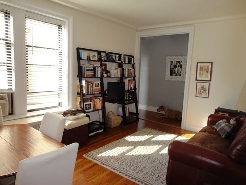 1st image of 325 W 77th St APT 8E