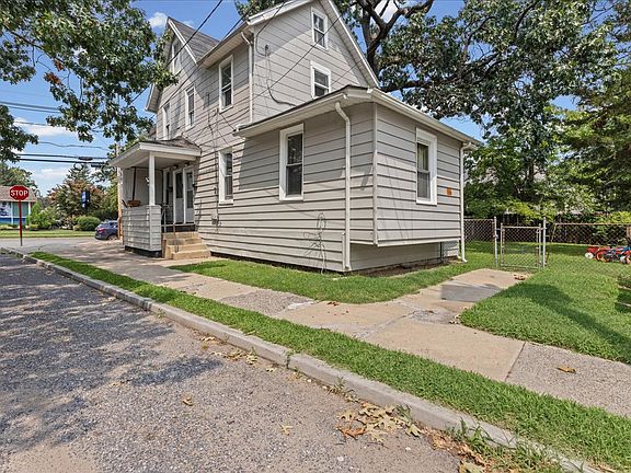 3rd image of 601 Wesley Ave #C