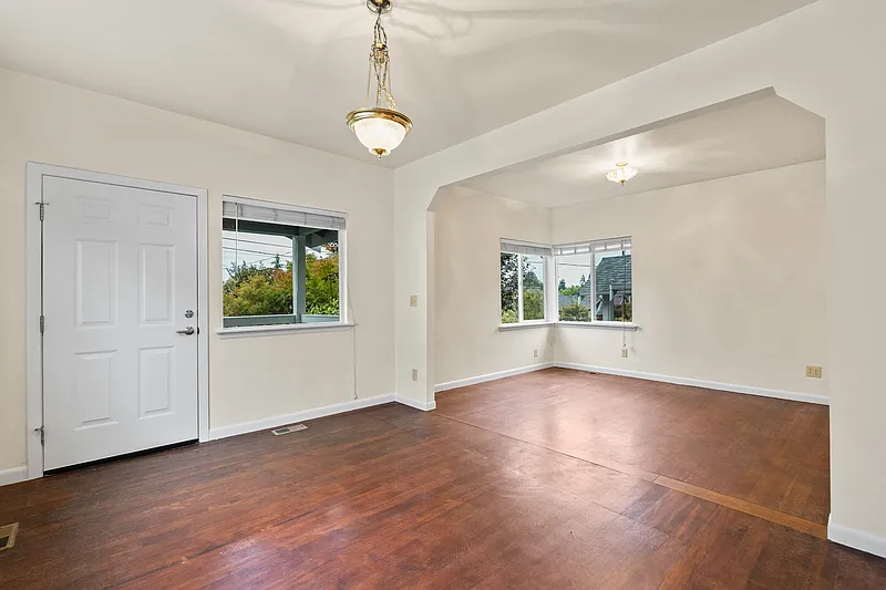 4724 S Findlay St — Photo 2