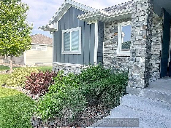 2nd image of 209 Tonya Dr