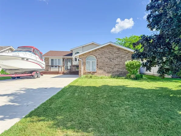 62 Townsview St, Essex, ON N8M 0A3