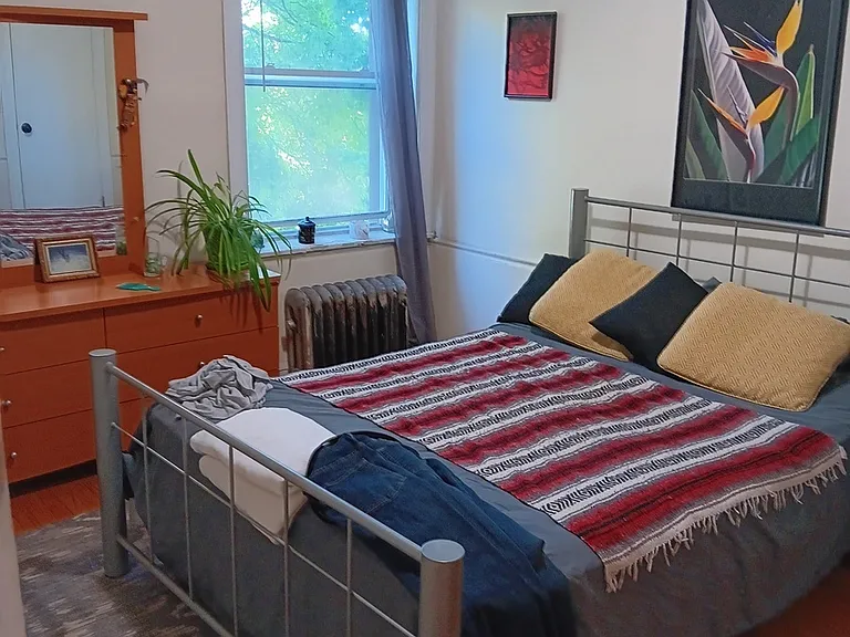 1733 W Pratt Blvd #2 — Photo 3