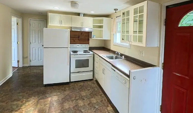 529 Madison St #2 — Photo 6