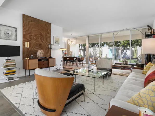 17 Desert Lakes Dr, Palm Springs, CA 92264