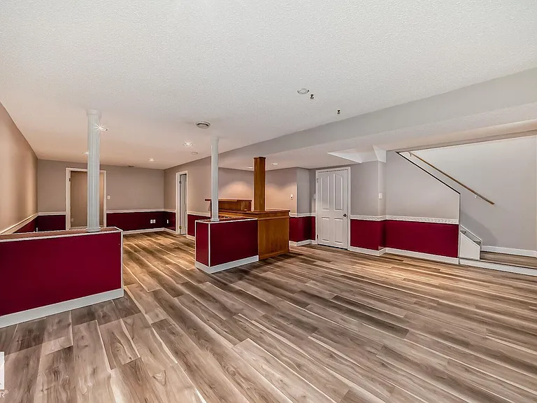 37 Sheridan Dr — Photo 18