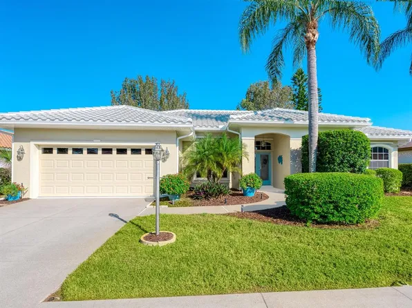 4467 Golden Lake Dr, Sarasota, FL 34233