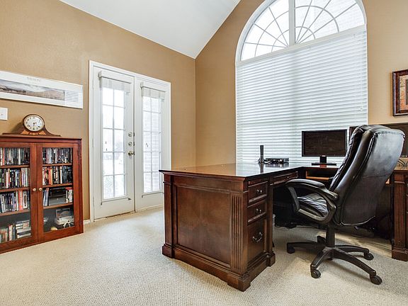 5th image of 2280 Garden Crest Dr