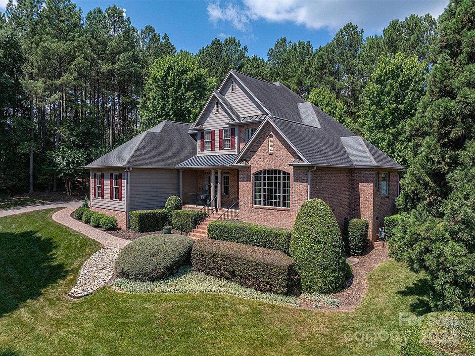 1st image of 3216 Lake Pointe Dr