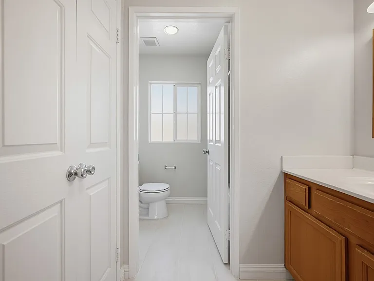 811 N Turner Ave #10 — Photo 16
