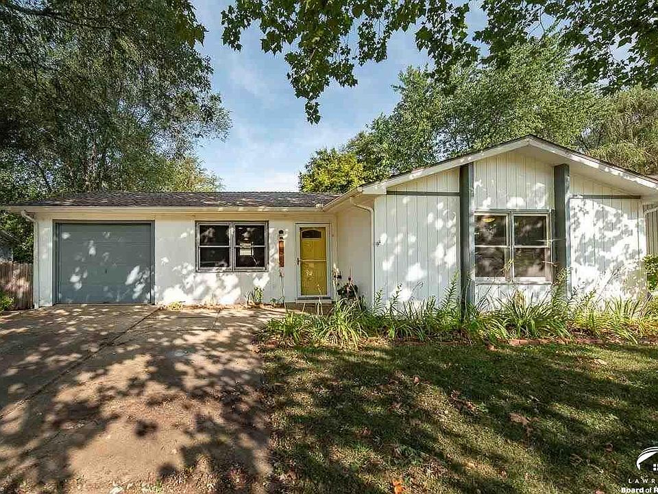 2517  Bonanza Lawrence, KS listing photo #1