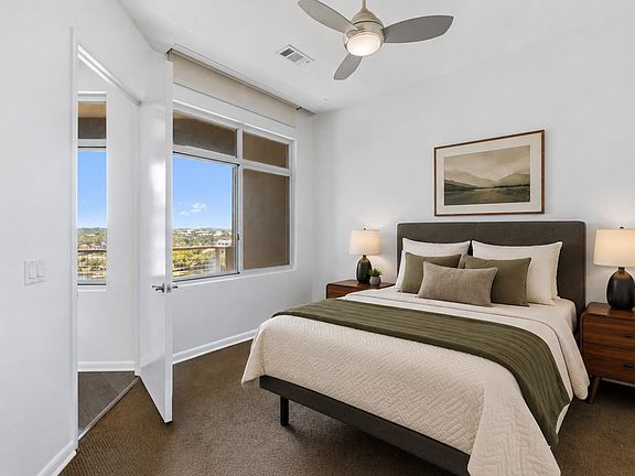5th image of 54 Rainey St #Penthouse 20